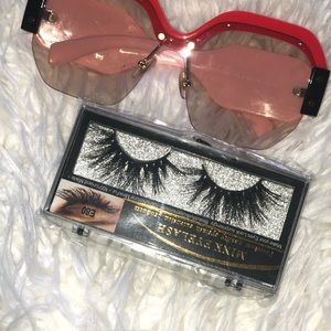 Lashes and sunglasses for 40$